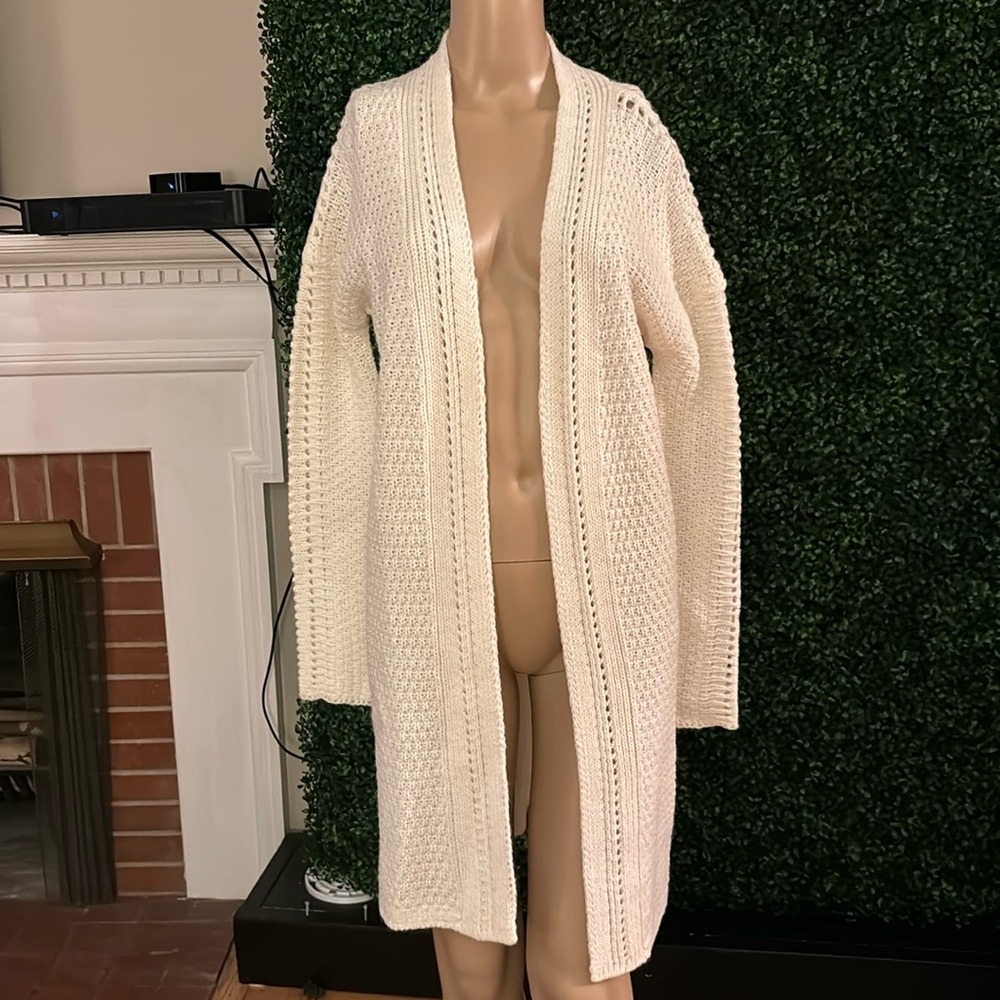 NWT Chelsea & Violet women’s white Knit cardigan